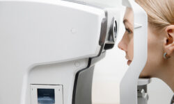 woman-eyetest-scale woman-eyetest-scale